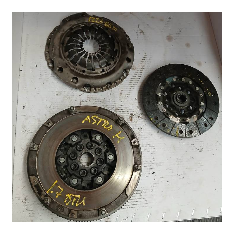 KIT EMBRAGUE OPEL ASTRA H GTC Z17DTH415025610